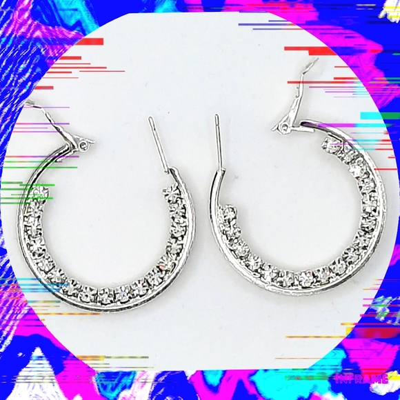 NWOT: Women's Silver Open Hoop Earrings - Picture 1 of 9